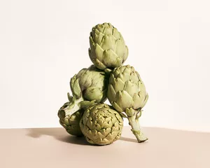 French Girls Are Drinking Artichoke Water to Debloat—But Does It Work?