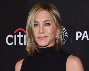 Jennifer Aniston Traded Her Bob for Long, Beachy Waves